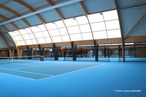 Terrains de tennis couverts - complexe Guy Michaux à Ocquerre